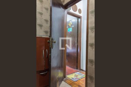 Casa à venda com 287m², 3 quartos e 4 vagasBanheiro 2