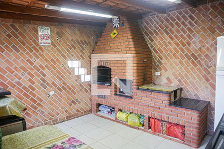 Casa à venda com 247m², 3 quartos e 6 vagas Casa à venda com 247m², 3 quartos e 6 vagasChurrasqueira - Quintal