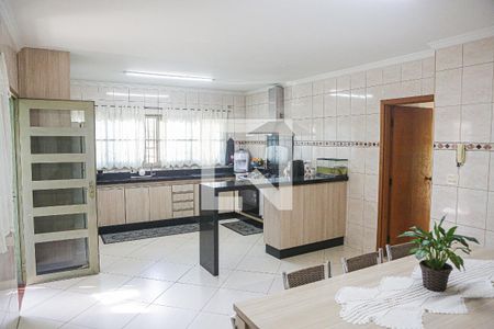 Casa à venda com 247m², 3 quartos e 6 vagas Casa à venda com 247m², 3 quartos e 6 vagasCozinha - Sala de Jantar