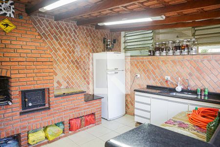 Casa à venda com 247m², 3 quartos e 6 vagas Casa à venda com 247m², 3 quartos e 6 vagasChurrasqueira - Quintal