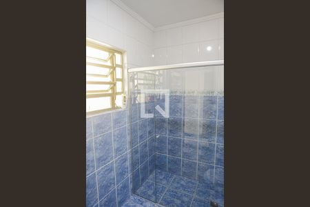 Casa à venda com 247m², 3 quartos e 6 vagas Casa à venda com 247m², 3 quartos e 6 vagasBanheiro