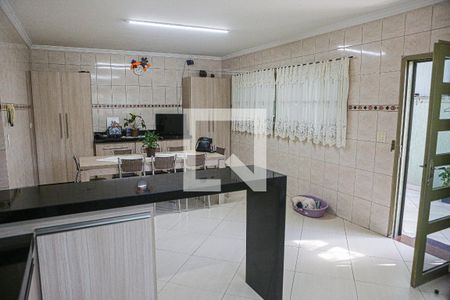 Casa à venda com 247m², 3 quartos e 6 vagas Casa à venda com 247m², 3 quartos e 6 vagasCozinha - Sala de Jantar