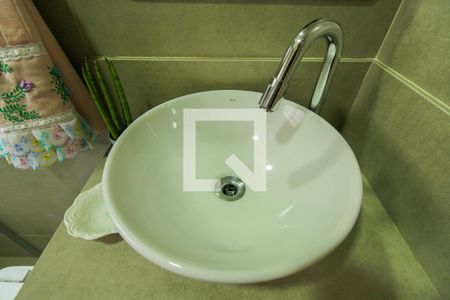 Casa à venda com 410m², 4 quartos e 2 vagasBanheiro Social