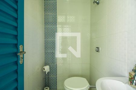 Casa à venda com 410m², 4 quartos e 2 vagasBanheiro 3