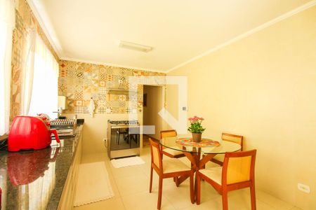 Casa à venda com 410m², 4 quartos e 2 vagasCozinha