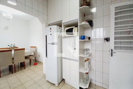 Casa à venda com 160m², 4 quartos e 4 vagasCozinha 