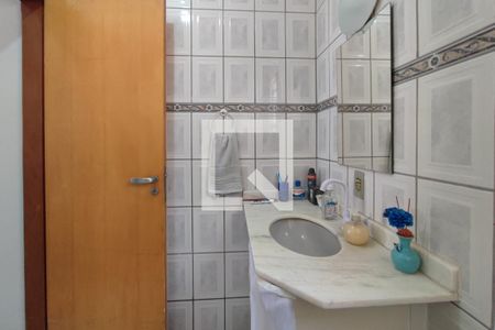 Casa à venda com 193m², 3 quartos e 4 vagasBanheiro Social