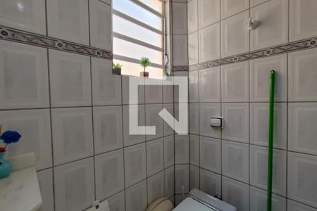 Casa à venda com 193m², 3 quartos e 4 vagasBanheiro Social