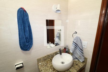 Casa à venda com 116m², 3 quartos e 2 vagasBanheiro da Suíte