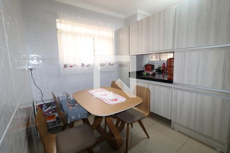 Casa à venda com 116m², 3 quartos e 2 vagasCozinha