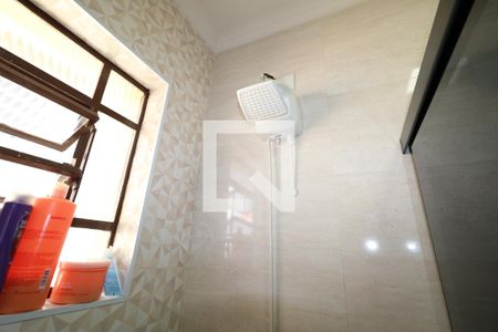 Casa à venda com 116m², 3 quartos e 2 vagasBanheiro da Suíte