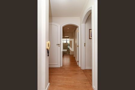 Apartamento à venda com 160m², 3 quartos e 2 vagasCorredor