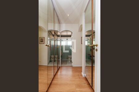 Apartamento à venda com 160m², 3 quartos e 2 vagasSuíte - Closet