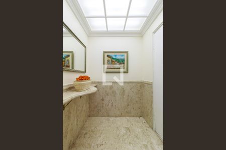 Apartamento à venda com 160m², 3 quartos e 2 vagasHall Privativo