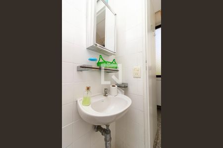 Apartamento à venda com 160m², 3 quartos e 2 vagasÁrea de Serviço - Banheiro