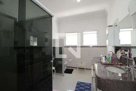 Casa à venda com 320m², 3 quartos e 3 vagasbanheiro do Quarto 2 - suíte