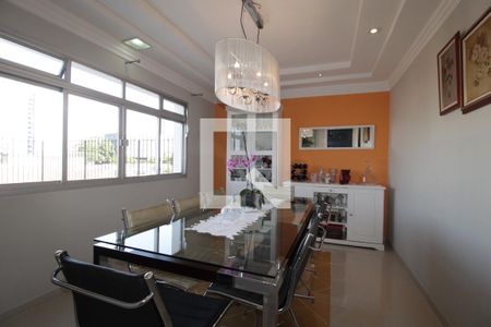 Casa à venda com 320m², 3 quartos e 3 vagasSala de Jantar