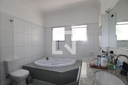 Casa à venda com 320m², 3 quartos e 3 vagasBanheiro