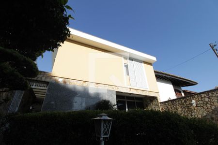 Casa à venda com 320m², 3 quartos e 3 vagasFachada/entrada