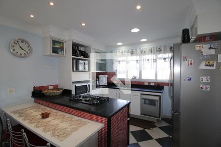 Casa à venda com 320m², 3 quartos e 3 vagasCozinha