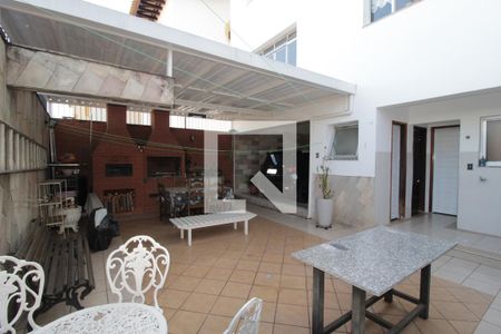 Casa à venda com 320m², 3 quartos e 3 vagasÁrea gourmet