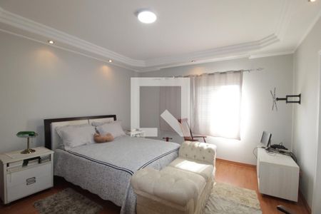 Casa à venda com 320m², 3 quartos e 3 vagasQuarto 2 - Suíte