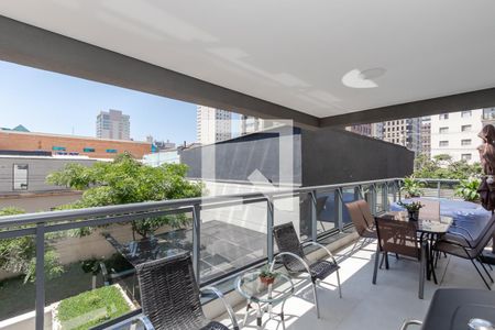 Apartamento à venda com 81m², 2 quartos e 2 vagas Apartamento à venda com 81m², 2 quartos e 2 vagasVaranda