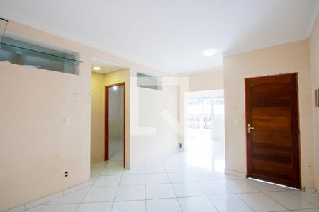 Sala de casa para alugar com 2 quartos, 65m² em Jardim Ipanema, Santo André
