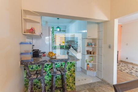 Casa à venda com 232m², 4 quartos e 6 vagasCozinha