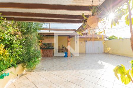 Casa à venda com 232m², 4 quartos e 6 vagasGaragem