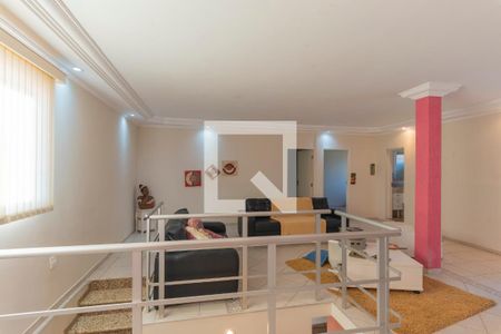 Casa à venda com 232m², 4 quartos e 6 vagasSala de TV