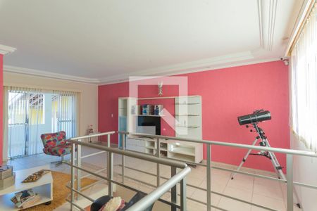 Casa à venda com 232m², 4 quartos e 6 vagasSala de TV