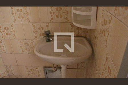 Casa à venda com 95m², 2 quartos e 2 vagasBanheiro de serviço