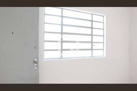 Casa à venda com 95m², 2 quartos e 2 vagasQuarto de Serviço