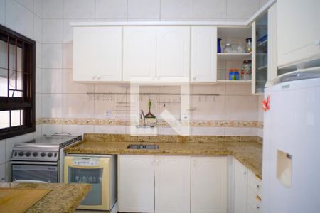 Casa à venda com 180m², 3 quartos e 2 vagasCozinha