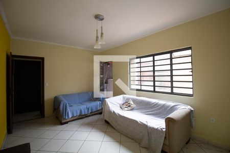 Sala de casa para alugar com 2 quartos, 80m² em Parada Xv de Novembro, São Paulo