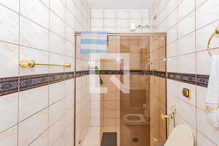 Casa à venda com 234m², 5 quartos e 5 vagasBanheiro da Suíte