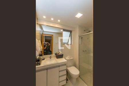 Apartamento à venda com 154m², 4 quartos e 4 vagas Apartamento à venda com 154m², 4 quartos e 4 vagasBanheiro da Suíte 1