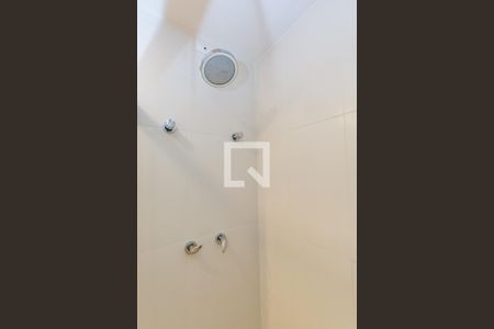 Apartamento à venda com 154m², 4 quartos e 4 vagas Apartamento à venda com 154m², 4 quartos e 4 vagasBanheiro da Suíte 1