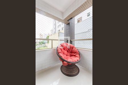 Apartamento à venda com 154m², 4 quartos e 4 vagas Apartamento à venda com 154m², 4 quartos e 4 vagasVaranda da Suíte 1