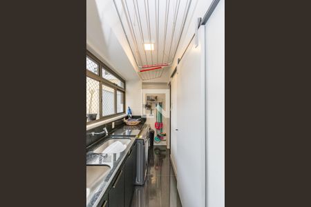 Apartamento à venda com 154m², 4 quartos e 4 vagas Apartamento à venda com 154m², 4 quartos e 4 vagasÁrea de Serviço