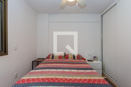 Apartamento à venda com 154m², 4 quartos e 4 vagas Apartamento à venda com 154m², 4 quartos e 4 vagasSuíte 2