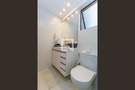 Apartamento à venda com 154m², 4 quartos e 4 vagas Apartamento à venda com 154m², 4 quartos e 4 vagasBanheiro da Suíte 1