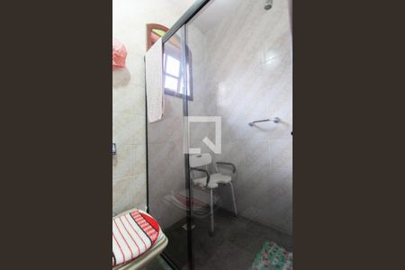 Casa à venda com 500m², 5 quartos e 4 vagas Casa à venda com 500m², 5 quartos e 4 vagasBanheiro 2