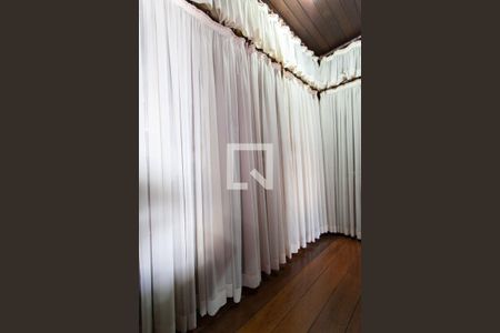 Casa à venda com 500m², 5 quartos e 4 vagas Casa à venda com 500m², 5 quartos e 4 vagasCloset da suíte 1