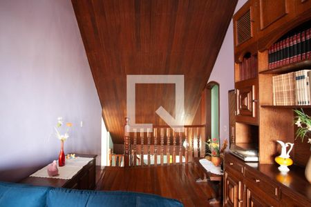 Casa à venda com 500m², 5 quartos e 4 vagas Casa à venda com 500m², 5 quartos e 4 vagasSala de estar 2