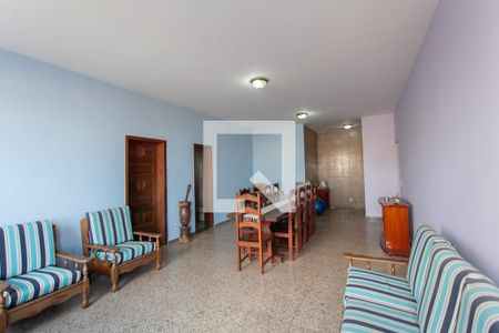 Casa à venda com 500m², 5 quartos e 4 vagas Casa à venda com 500m², 5 quartos e 4 vagasSala