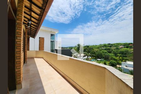 Casa de condomínio à venda com 320m², 4 quartos e 4 vagasVaranda