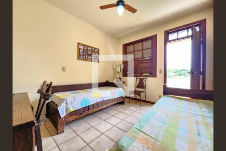 Casa de condomínio à venda com 320m², 4 quartos e 4 vagasQuarto 4