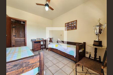 Casa de condomínio à venda com 320m², 4 quartos e 4 vagasQuarto 4